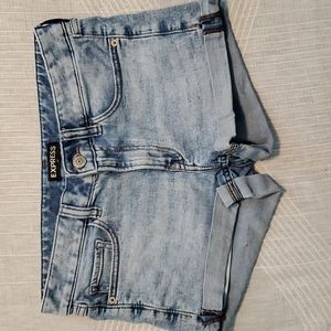 Express size 4 cuffed Jean shorts